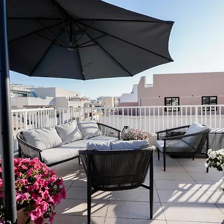 Penthouse With Massive Terrace Lägenhet *